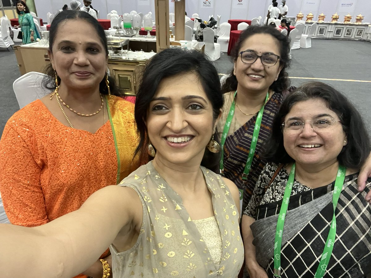 purviparwani's tweet image. #CSI2022 - Dinner and Gala for the first day! So much love and warmth around me. Great meeting #Cardiovascular colleagues from across the world in Chennai! Amazing to see growth of cardiology in India! Back at it- tomorrow again. @ProfKausikRay @g_andre_ng @prabhud19