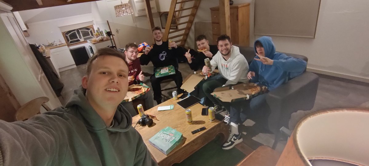 Jetzt Fall Major After Show🥳🔥
Mit den Stargästen <a href="/staitcher/">𝙨𝙩𝙖𝙞𝙩𝙘𝙝𝙚𝙧</a> <a href="/Tingel99/">Tingel</a> <a href="/Noah_jfd/">Junkernoah</a> <a href="/schvennie_rl/">schvennie.</a> <a href="/Senseirl_/">Julien</a> und mir😘

twitch.tv/jfire_rl