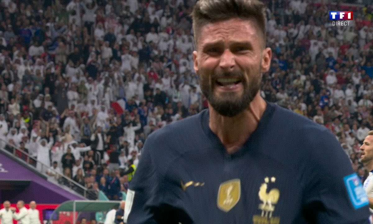 Demsdemssss's tweet photo. @AmineMaTue Pendant ce temps Giroud : https://t.co/kheXhxKMor