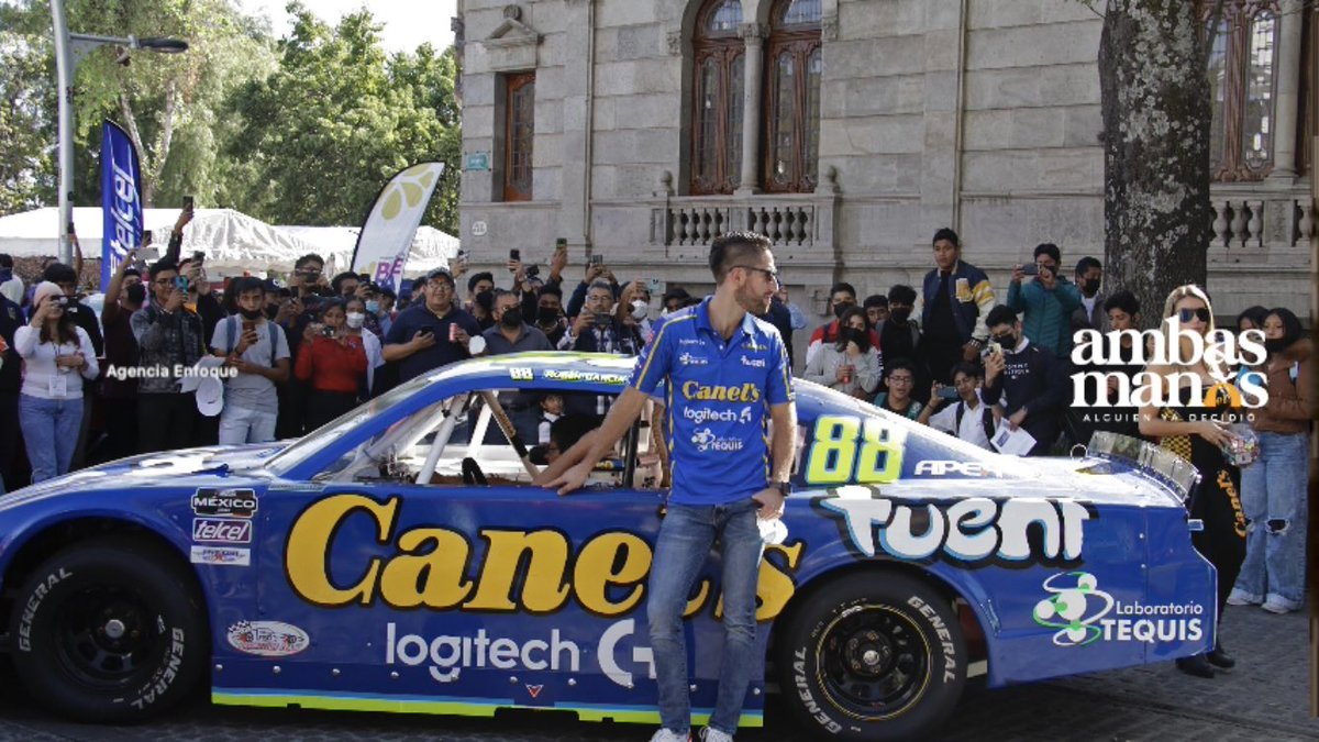 Ambas_Manos's tweet photo. #FotoGaleria 📸 ¡Te lo perdiste! Aquí te compartimos algunas imágenes del #NASCARParade que se realizó el Av. Juárez y Paseo Bravo.
📸 @FotoEnfoque
#AmbasManos #NascarRace https://t.co/KBoS0VmHen