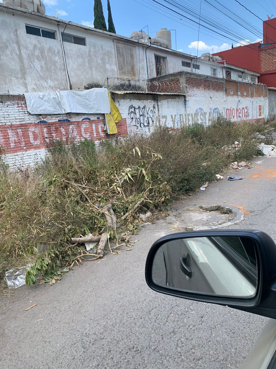 tzompakikin's tweet photo. @PueblaAyto Hola, cómo puedo solicitar el apoyo para la limpieza de una calle que colinda con mi casa ? han arrojado más basura y es inseguro https://t.co/PBqExJYVEb