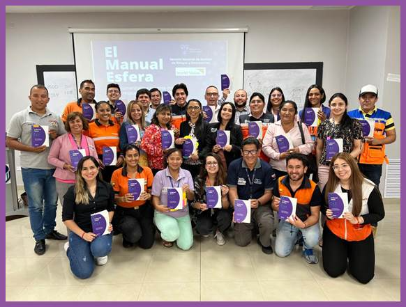 worldvisionec's tweet photo. En Guayaquil, líderes de fe, voluntarios rescatistas, miembros del Servicio Nacional de Riesgos y colaboradores de World Vision Ecuador se certificaron en el Manual Esfera, la iniciativa más antigua del campo de las normas humanitarias. https://t.co/WLC1ItCowJ