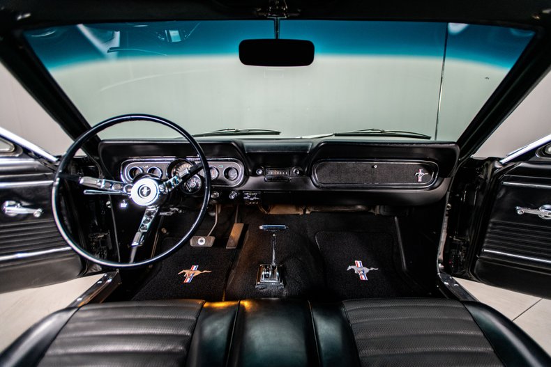 RKMotors's tweet photo. "That which is timeless is also the most timely." -- Joseph Pearce
#Cars247 #RKMotors #AmericanMuscle #AmericanMuscleCars #MuscleCars #MuscleCarsOnly #Ford #Mustang #FordMustang #ClassicCars #ClassicCarsDaily #MustangNation #FordNation #FordPerformance #Cars #V8 #USA #America https://t.co/RMvBDRAQEF