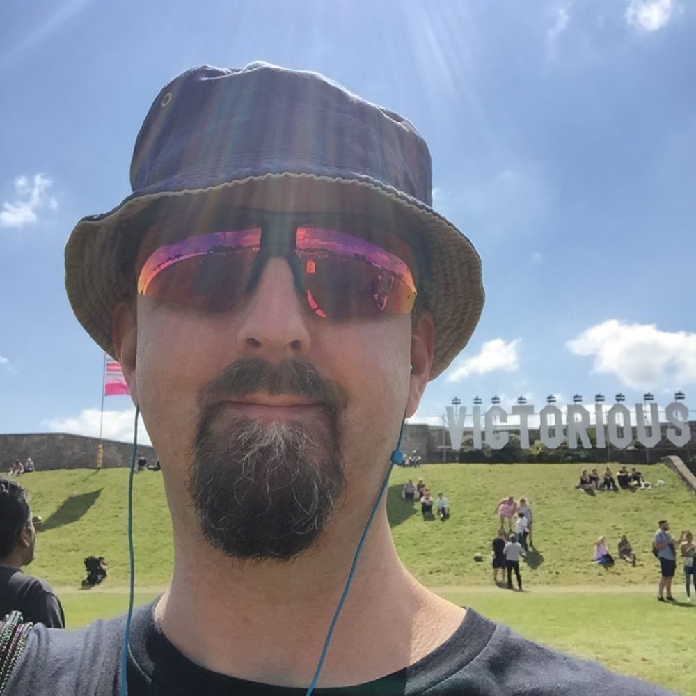 Maritime Radio Dramatic Police Chase On River Through Greenwich Maritime Radio