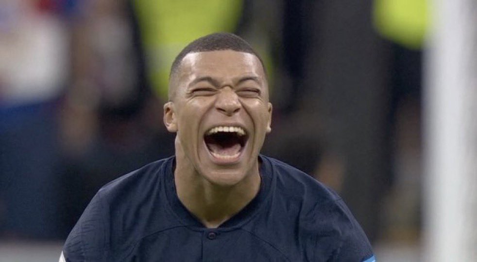 Southsideguapo's tweet photo. @espn England choked a 13 colony lead and now a penalty kick LMAOOO https://t.co/kVaq5696YP