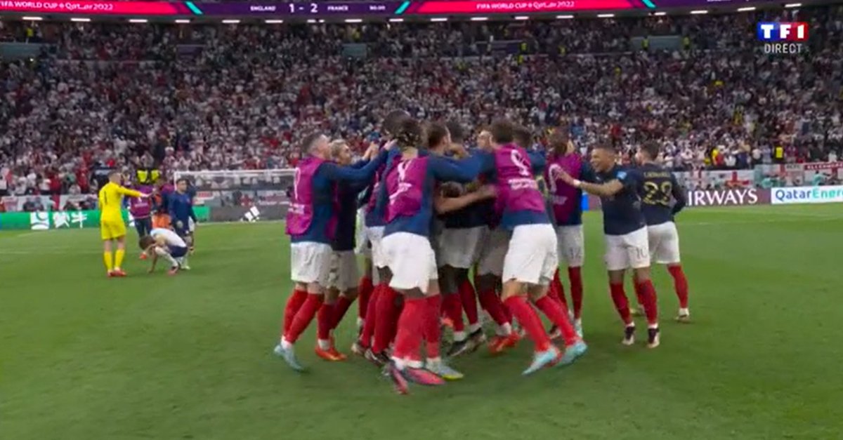 ⏱C'est terminéééééé !

Les Bleus sont en demi-finales !!!

🏴󠁧󠁢󠁥󠁮󠁧󠁿Angleterre 1 - 2 France 🇫🇷 #ENGFRA

Le match à suivre en direct sur TF1 et @MYTF1  commenté par <a href="/BixeLizarazu/">Bixente Lizarazu</a> et <a href="/gregmargotton/">Grégoire Margotton</a> : tf1.fr/tf1/direct