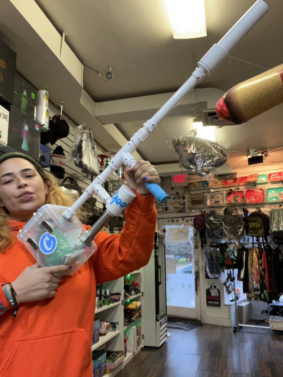 <a href="/7whtarenfts7/">Kara</a> <a href="/elTokedeJesus/">El Toke aka Mr Q</a> <a href="/Thebrooklandss/">The Brookland Smoke Shop</a> Place that order Cuz!