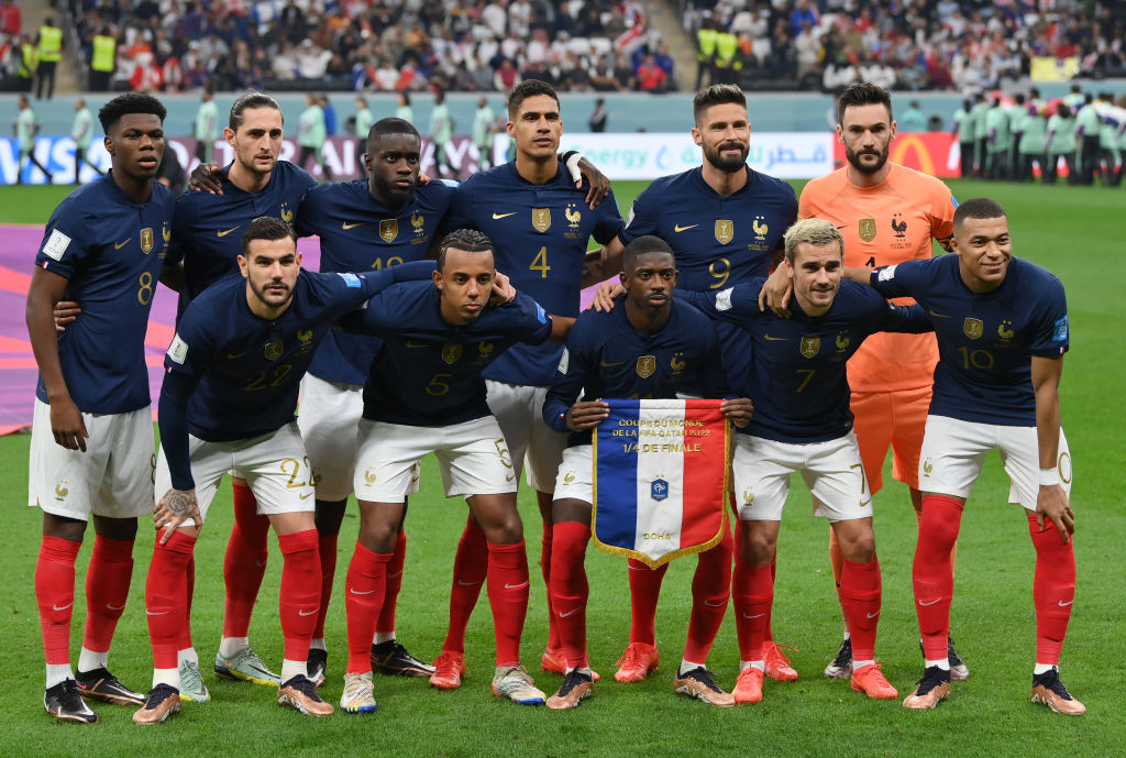 El actual campeón del Mundo #Francia pasó a semifinales #Qatar2022 Hoy eliminó a Inglaterra. Enfrentará a #Marruecos el miércoles.