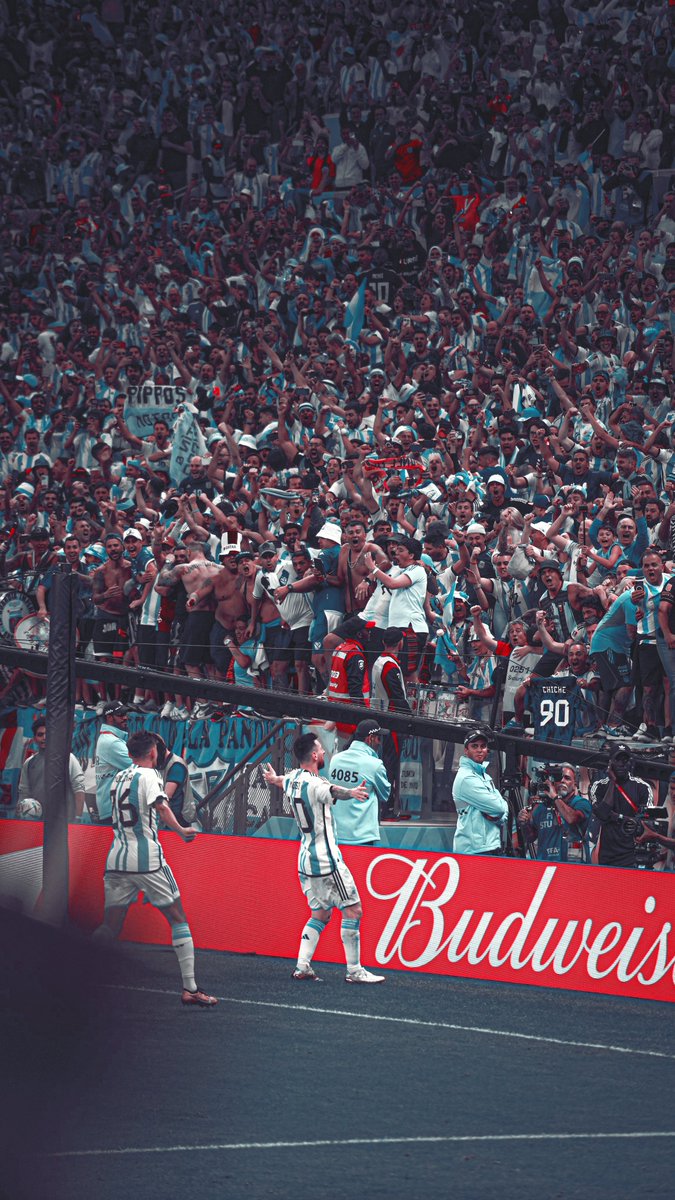Barca__pictures's tweet photo. Final 4. https://t.co/AV1ypyWKma