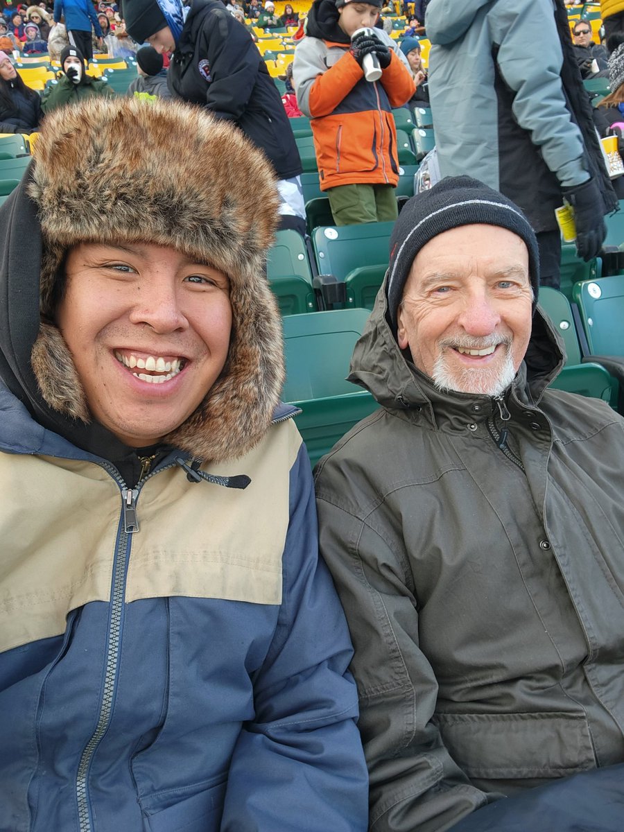 sprinterbodie's tweet photo. #Shredmonton with my Dad @jbodie41! Woohoo!!! This will be Rad!! #yeg #TheStyleExperience https://t.co/Ws9XvtkrVQ