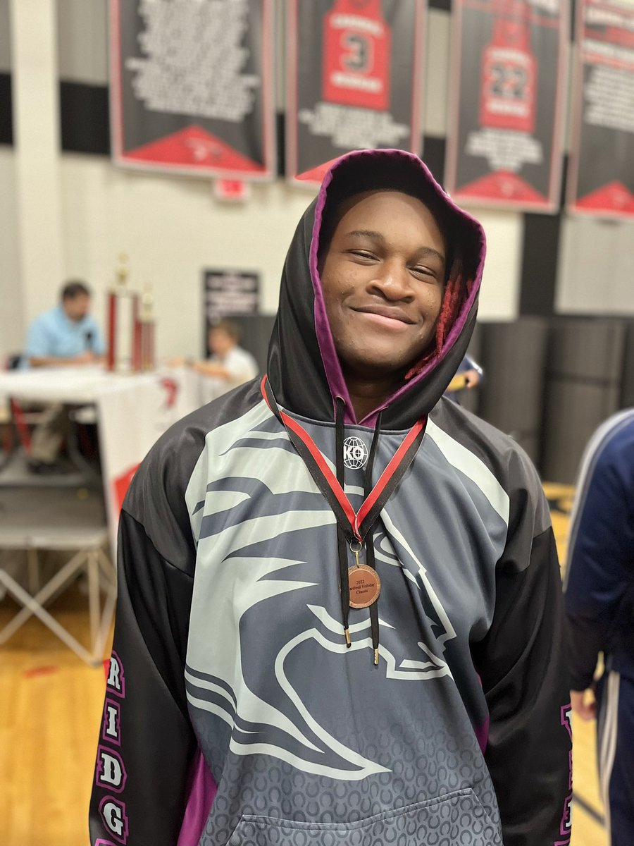 RV_Wrestling_'s tweet photo. Your three placers are the Cardinal Newman Holiday classic @RidgeViewSports https://t.co/2lkyVBLpFI