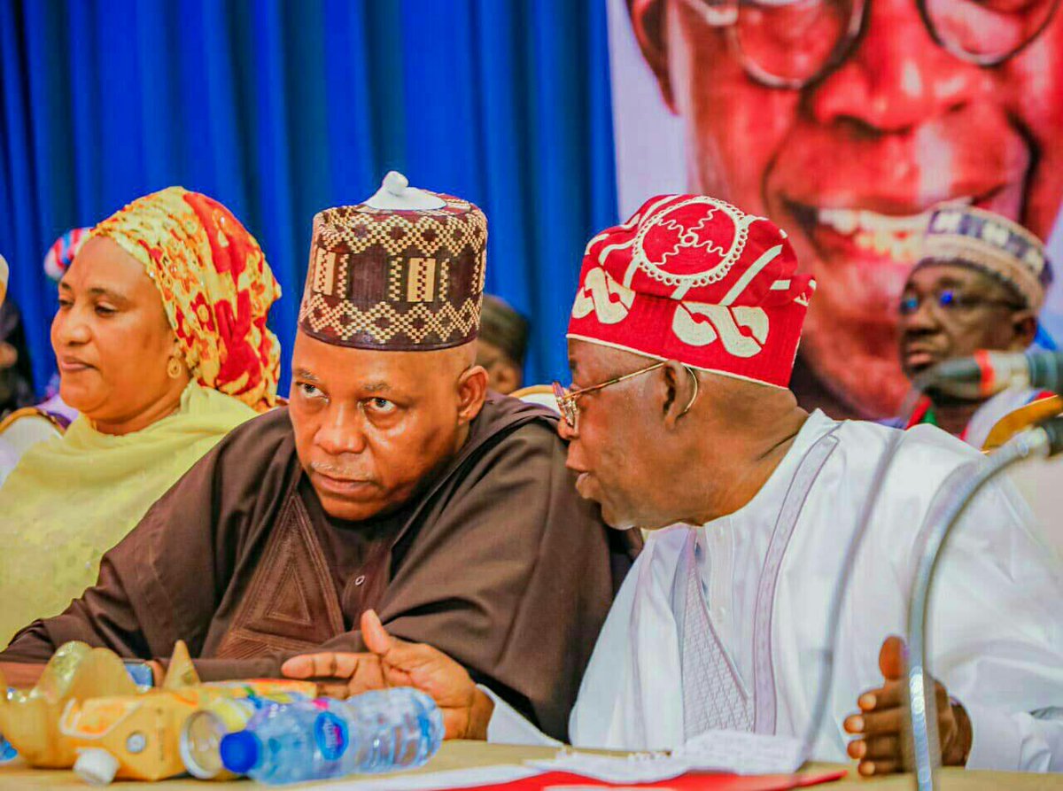 ALI_YOBE_01's tweet photo. Get your PVC, vote for competence, vote for track-record, vote for APC, Vote for Asiwaju Bola Ahmed Tinubu, he's the man for the job.
#Aliyobe
#betterAPC
#RenewedHope2023 https://t.co/HzFtQkzgsZ