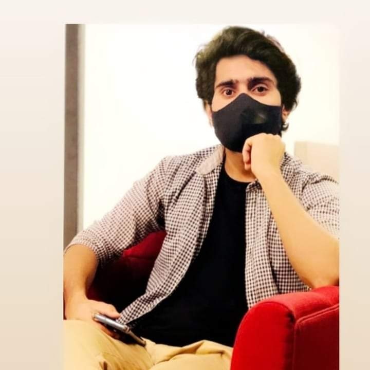 SBhai72's tweet photo. #NewProfilePic https://t.co/S3F9mB6f9I