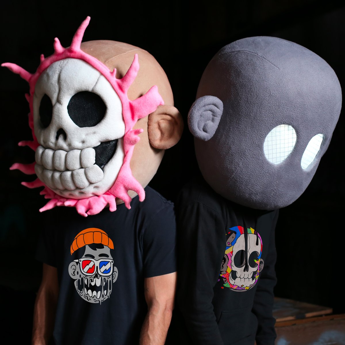 Oddworx's tweet photo. Genzee Merch shipping complete!
300+ orders
Last 3 received a Genzee NFT airdrop!
Lets us know on Discord #support if you need help locating your tracking!
#genzee #merch #art #style #oddx #web3 https://t.co/LLchsCh9K4