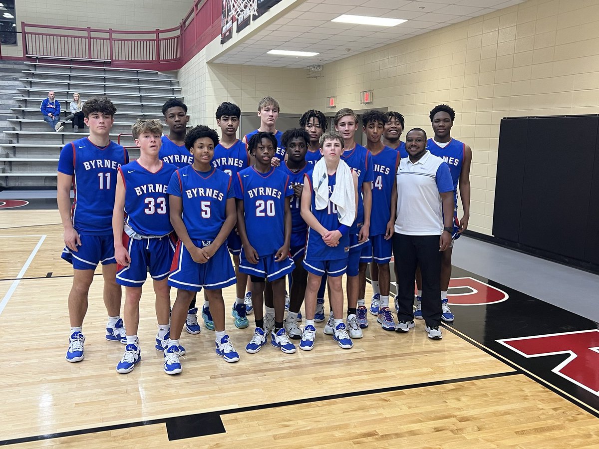 CoachBlakely's tweet photo. Proud of our freshman @bhsrunninrebels team. Finished off a solid first two weeks of the season winning the @LandrumHoops JV Classic this morning. Competitive group of young guys! #CheckTheBoxes https://t.co/B1FvL5UAUF