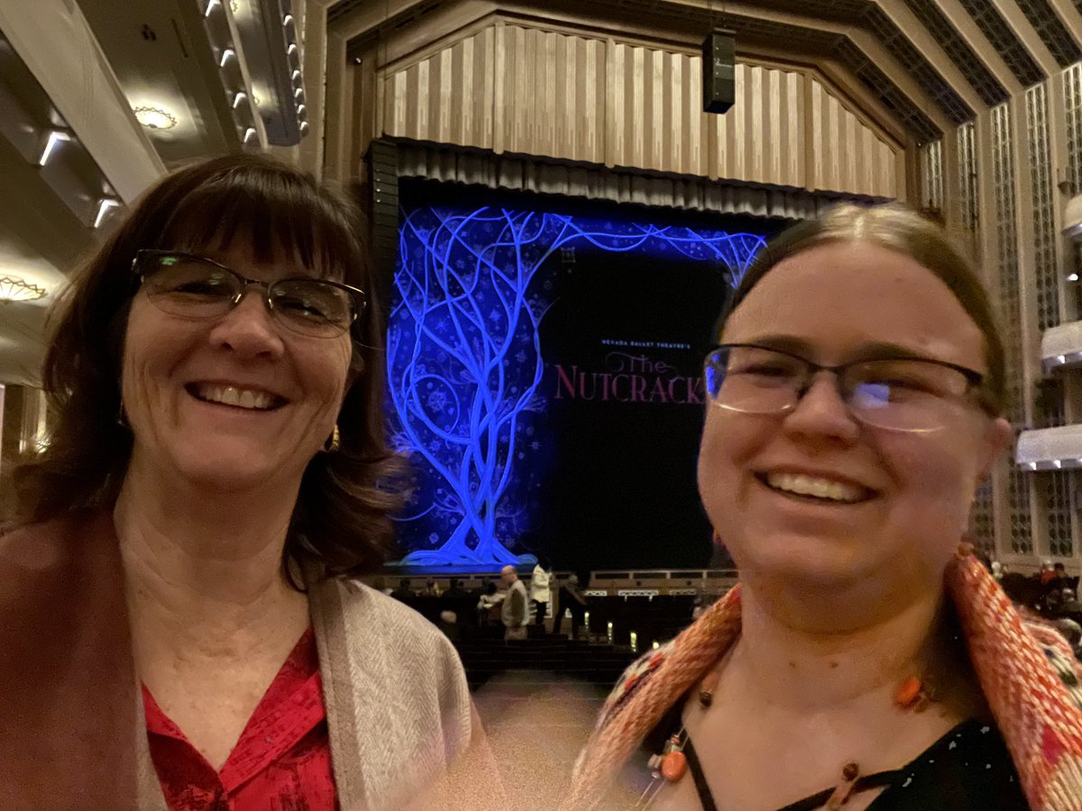GallupAmy's tweet photo. Nutcracker with Sybtoria. https://t.co/HIMpNUXgP9
