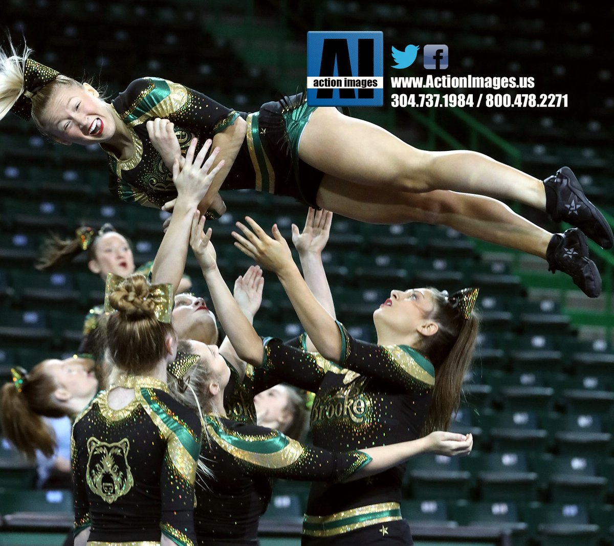 ActionImagesWV's tweet photo. @brookecheering took home a runner-up trophy from the @wvssac Class 3A state cheerleading competition. View our coverage of the event at https://t.co/6OOh7jIV0v https://t.co/TpJJmq2McV