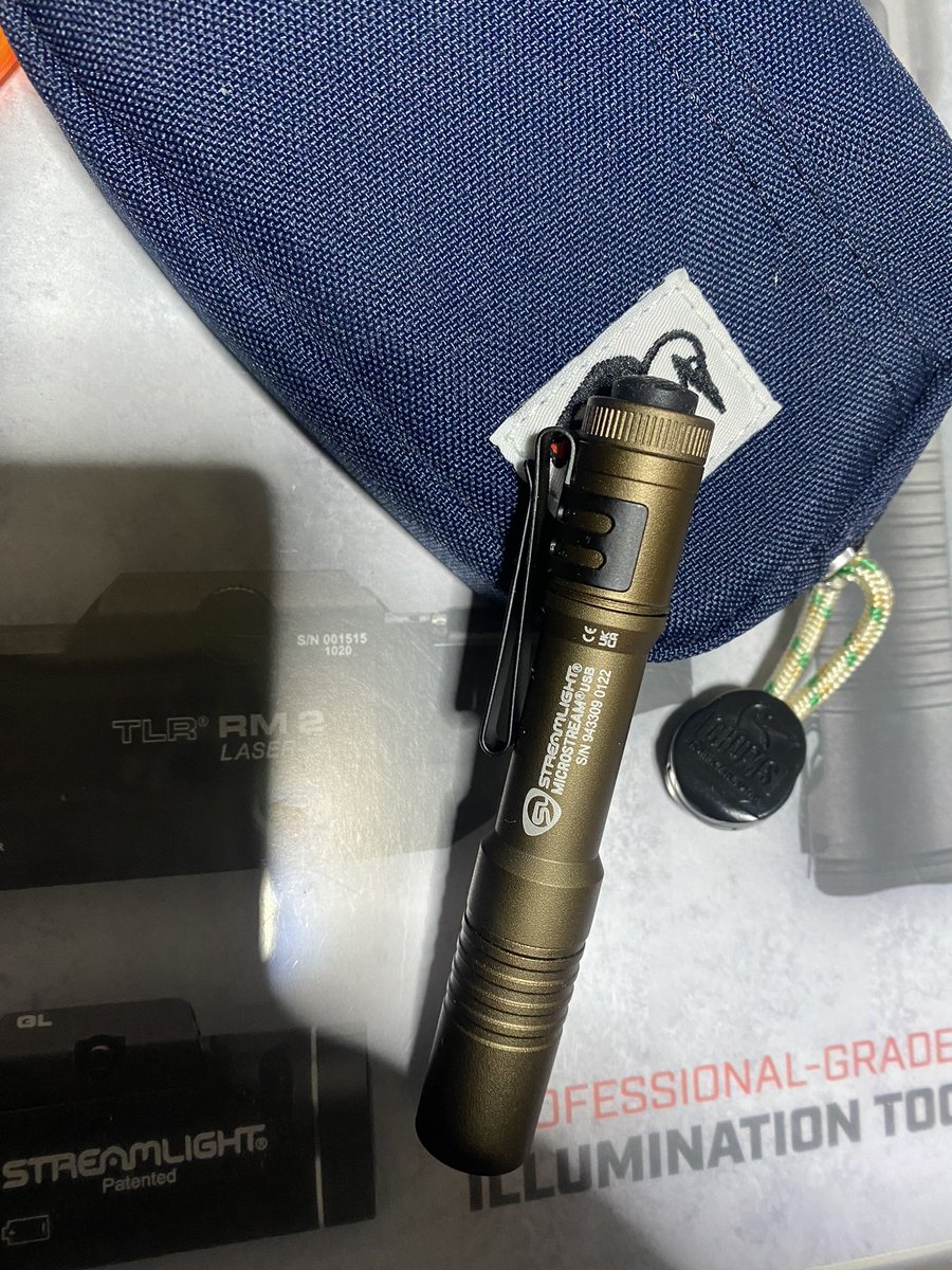 gin50990748's tweet photo. 今年最後に買いましたー
microstream usbのコヨーテ
通常版のロースタートではなく、
ハイスタートとなってますね。
#streamlight #microstreamusb #ストリームライト #マイクロストリーム https://t.co/83vhSvpwJf