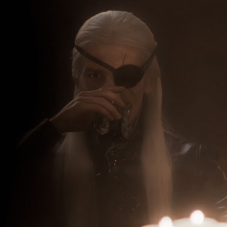 gameofcersei's tweet photo. refresh your pinterest four times, and every first picture from each time is your aesthetic 💖✨

chaotic as fuck https://t.co/ogTO6jPCrC