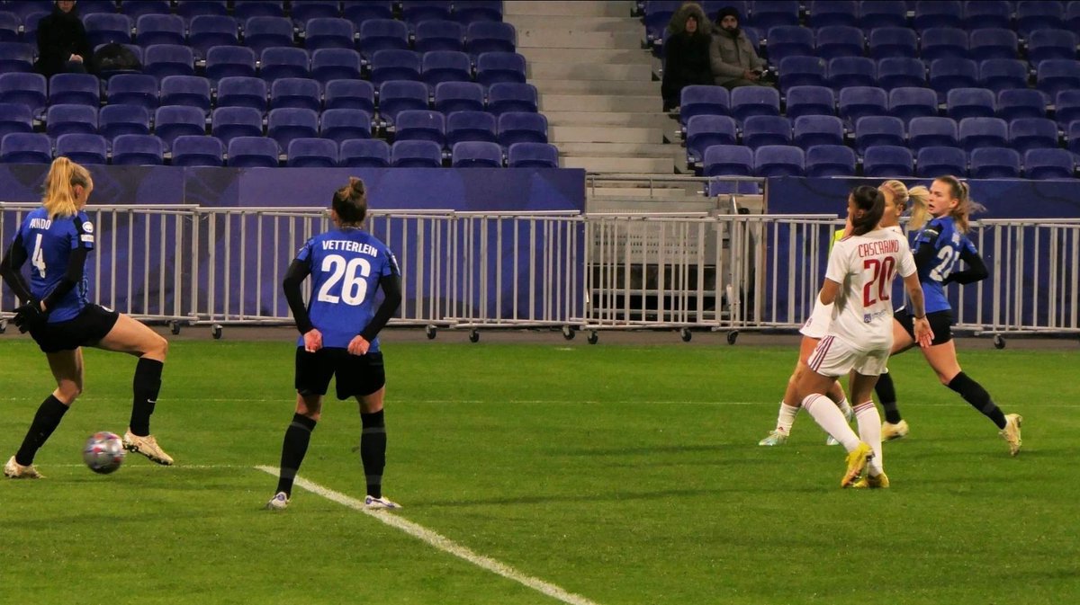 OLAngElles's tweet photo. #OLFCZ
Gooooaaalllll @LindseyHoran ⚽️
#UWCL https://t.co/6aZ3IWCVNf