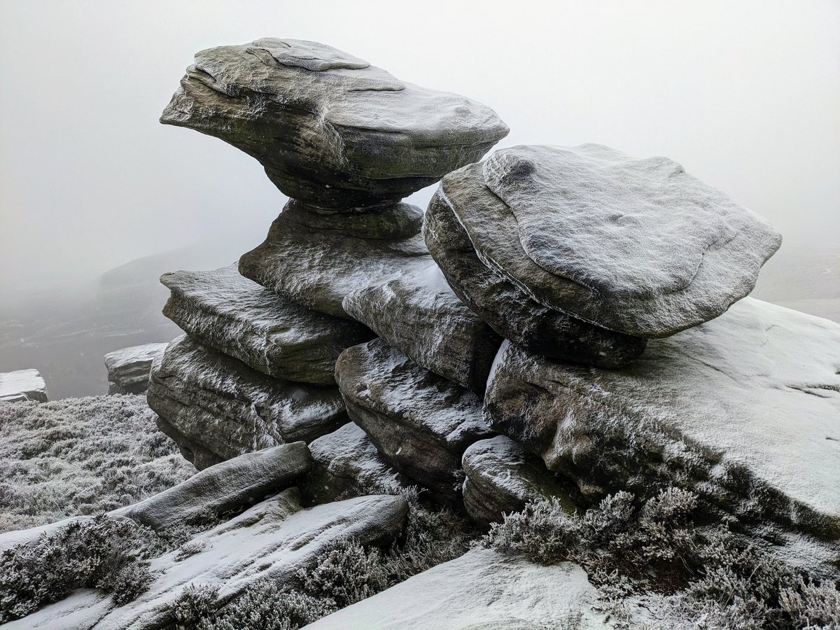 kallisteni's tweet photo. Chilly on Crow Stones today.
#howdenmoor
#darkpeak
#getoutdoors
#lovetheweather https://t.co/Z91Ngug9GX