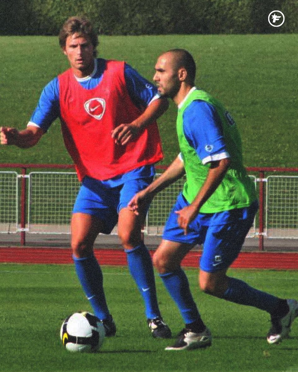 footmercato's tweet image. Olivier Giroud 🇫🇷 retrouvera son ex-coéquipier à Grenoble en 2007 Walid Regragui 🇲🇦 ! 🤩