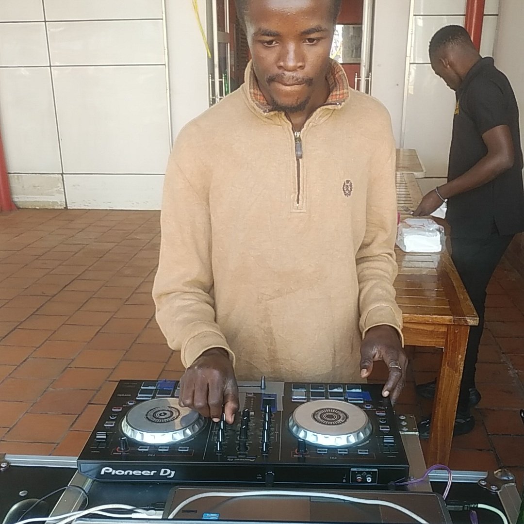 AcramBea's tweet image. #NewProfilePic