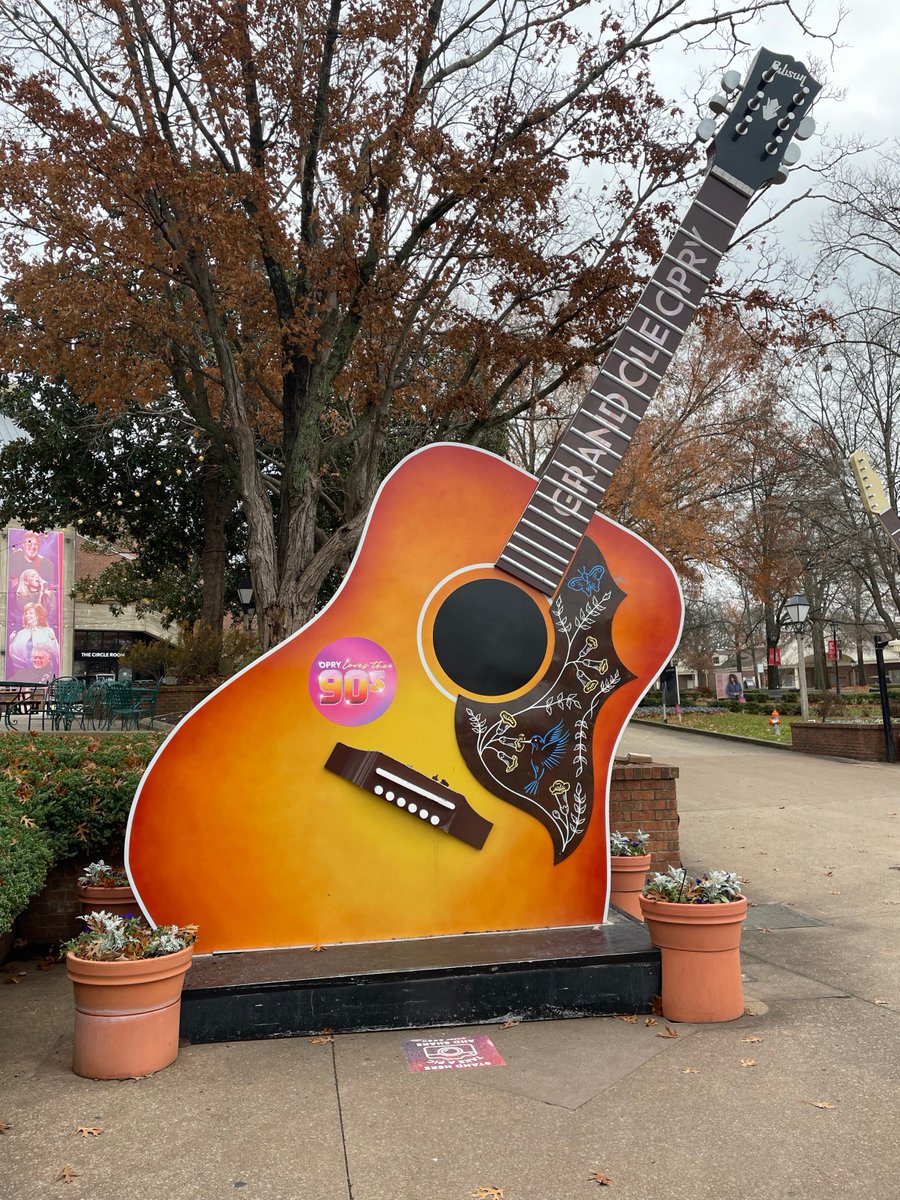MikeMDMarketing's tweet photo. Hello Athletic Directors & Coaches in Nashville. Stop by Booth 367 and say hello. #NFHS_ORG #Basketball #Football #Soccer #Volleyball #Track #Lacrosse #Baseball #Fieldhockey #Rugby #Followme https://t.co/ACTaM1gyTS