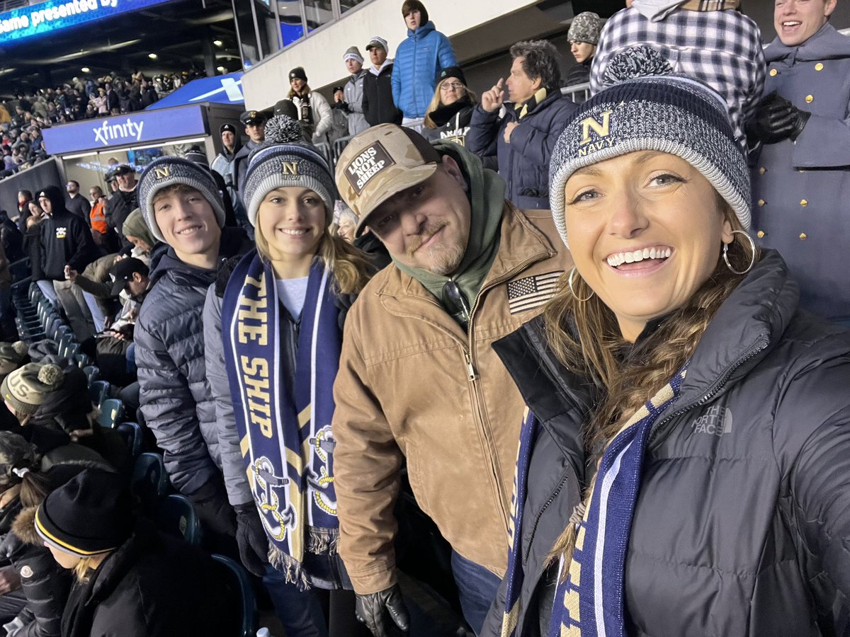 My daughter dreams to go to the Naval Academy &amp; fly for our country. 
My entire family served in the Army. 
This was a tough one for me but
NAVY BEAT ARMY!!
Either way Thank YOU to the troops My gratitude is deep ♥️🇺🇸
#armynavy