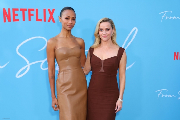 Glamour_Reese's tweet photo. 📸 Reese Witherspoon at the "From Scratch" Special Screening: https://t.co/xveKi9LAM0 #ZoeSaldana #FromScratch https://t.co/uVOzTbl2fE