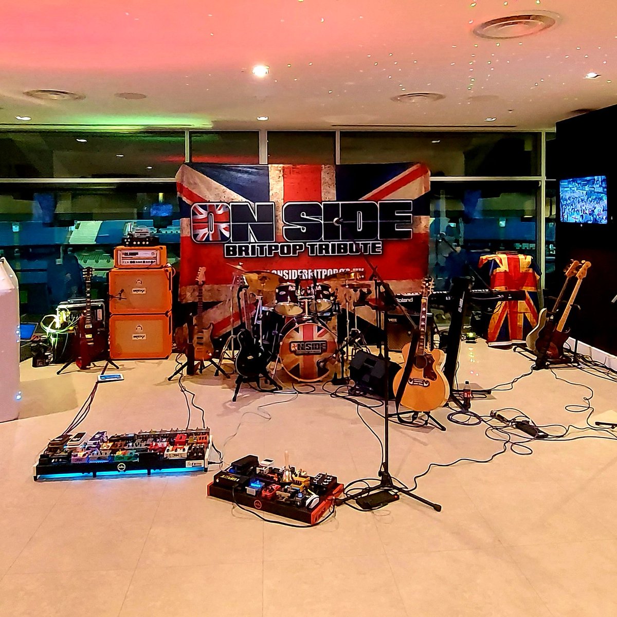 OBritpop's tweet photo. On in a bit at @EtihadStadium 

#onsidebritpoptribute #britpop #livemusic #etihadstadium https://t.co/4TMVeAQXo5