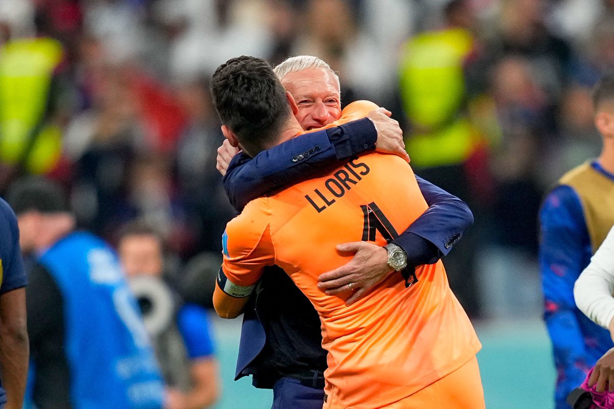 ActuFoot_'s tweet photo. On ne se lasse pas de ces images de joie. 😍🇫🇷🔥 https://t.co/2jLN9cp0vg