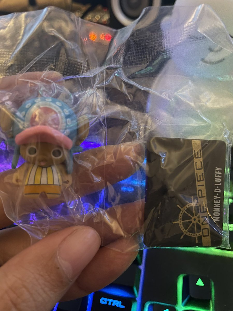 Today’s advent calendar seems wrong 🧐 #onepiece