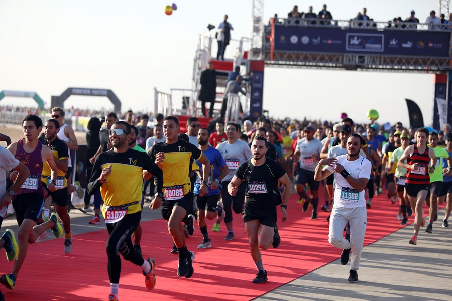 China Xinhua News on Twitter "About 4,000 runners from about 80