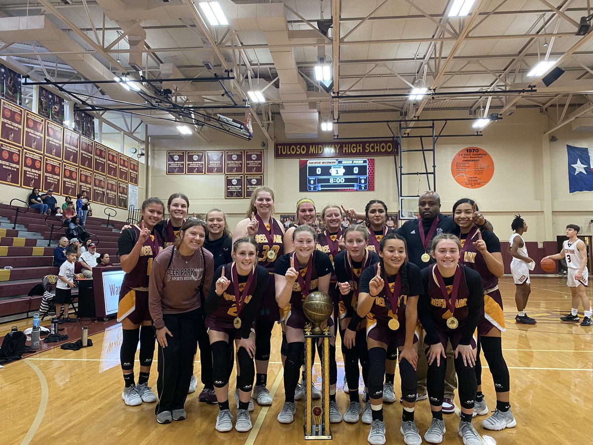 LadyDeerBB's tweet photo. Bringing home the gold!! 🏀🦌🏀 Abbey got MVP and Macie got All Tournament!! Way to represent ladies!! #WhateverItTakes #partyatthepark https://t.co/7FpNhi9hBj