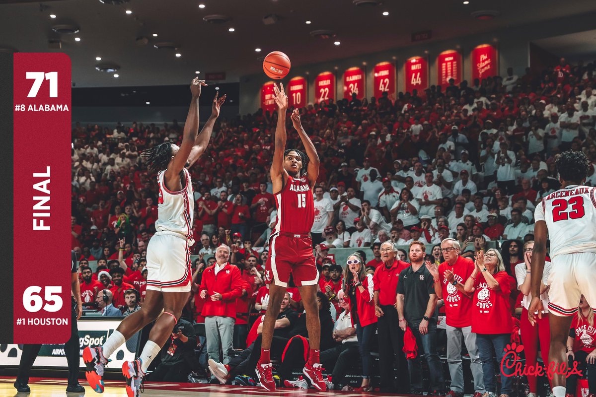 UA_Athletics's tweet photo. DOWN GOES NO. 1… 𝘼𝙂𝘼𝙄𝙉

#RollTide | @AlabamaMBB https://t.co/N6f52vgDbT
