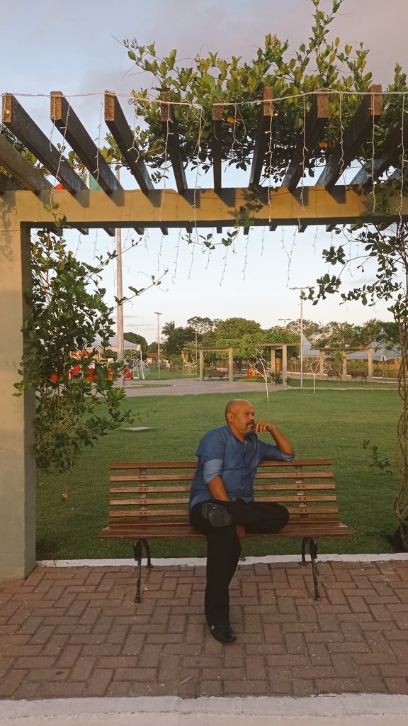 welling39273993's tweet photo. Ser feliz na vida é sentir a satisfação na singeleza do simples. https://t.co/NxHl0HHCXN