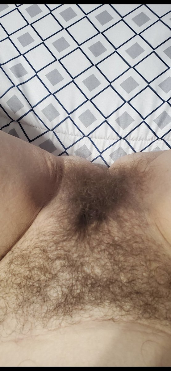 SayHairy2's tweet photo. The older the better 🤤🤤 https://t.co/ZQ8HWmsFPp