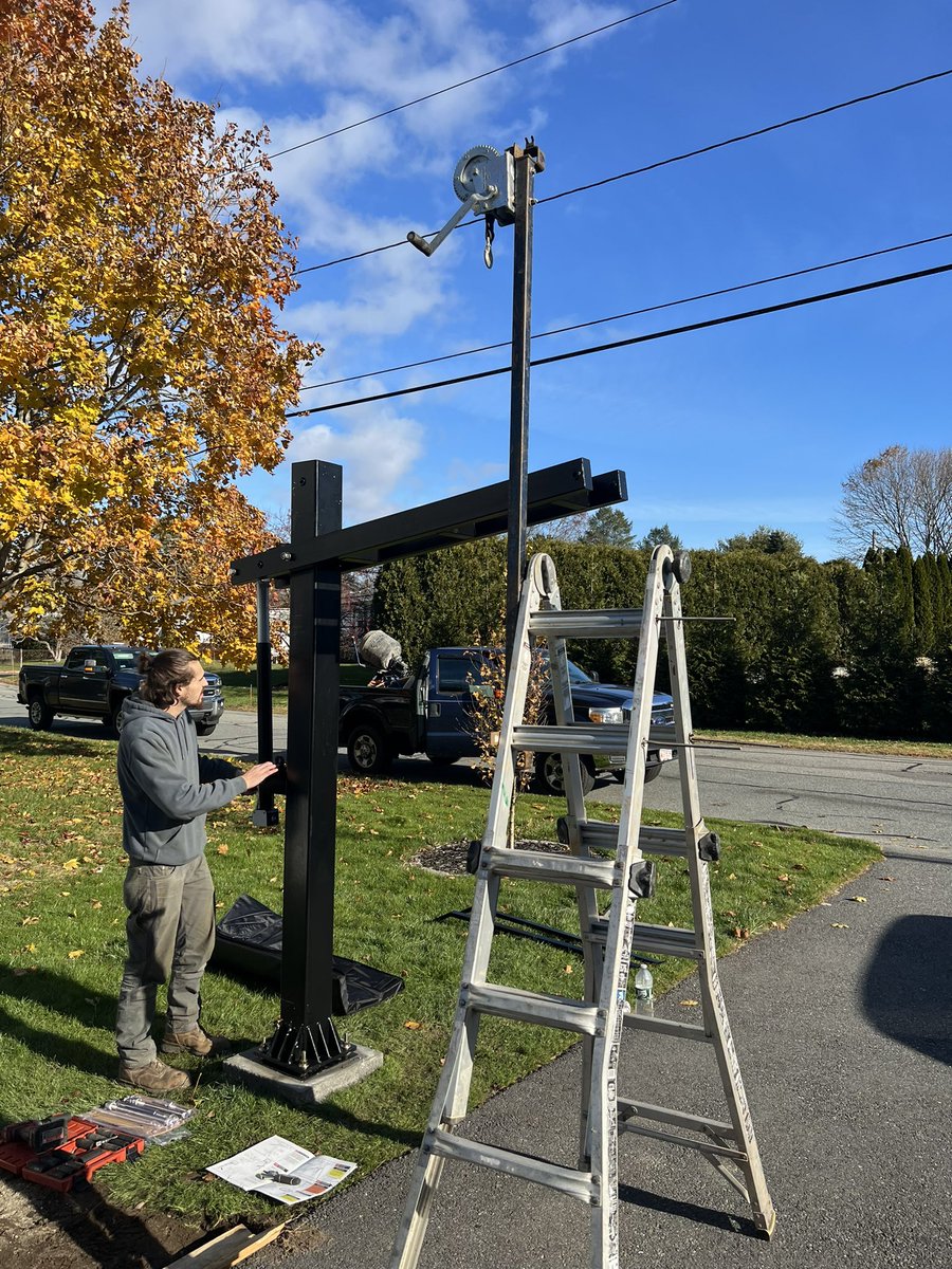 FamilyFunMA's tweet image. Winter basketball hoop installations!