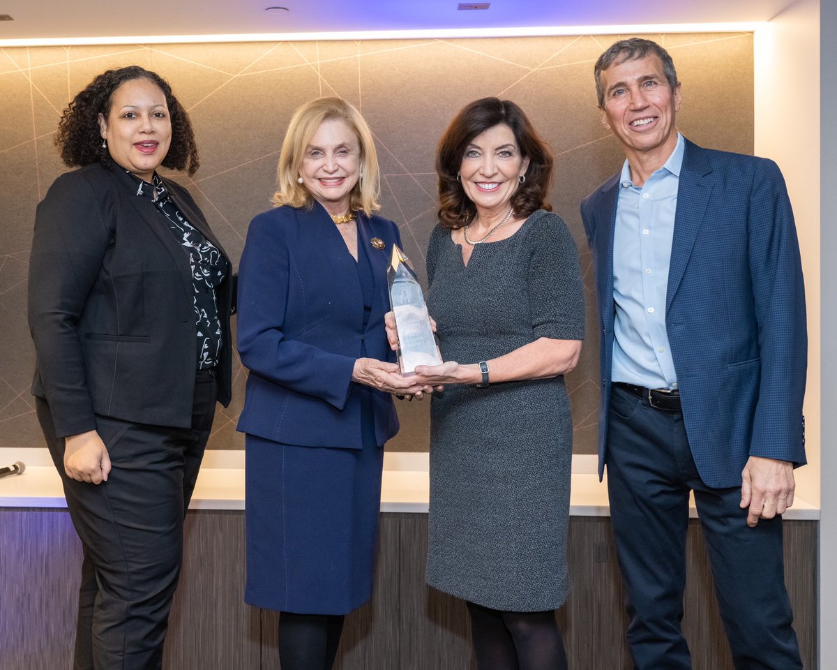 Governor Kathy Hochul tweet media