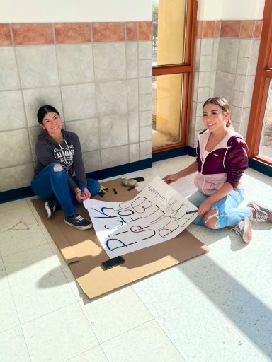 RangerCheer's tweet photo. Thank you to all who supported us today at our fundraiser!! π«Άπ
And a very special thanks to our coach and her family for making the delicious pulled pork sandwiches!π§‘ππ
#riverside4ever #goodturnout
@MiriDeLaCruz4 @MaribelMguillen https://t.co/xcfDYWJfb6