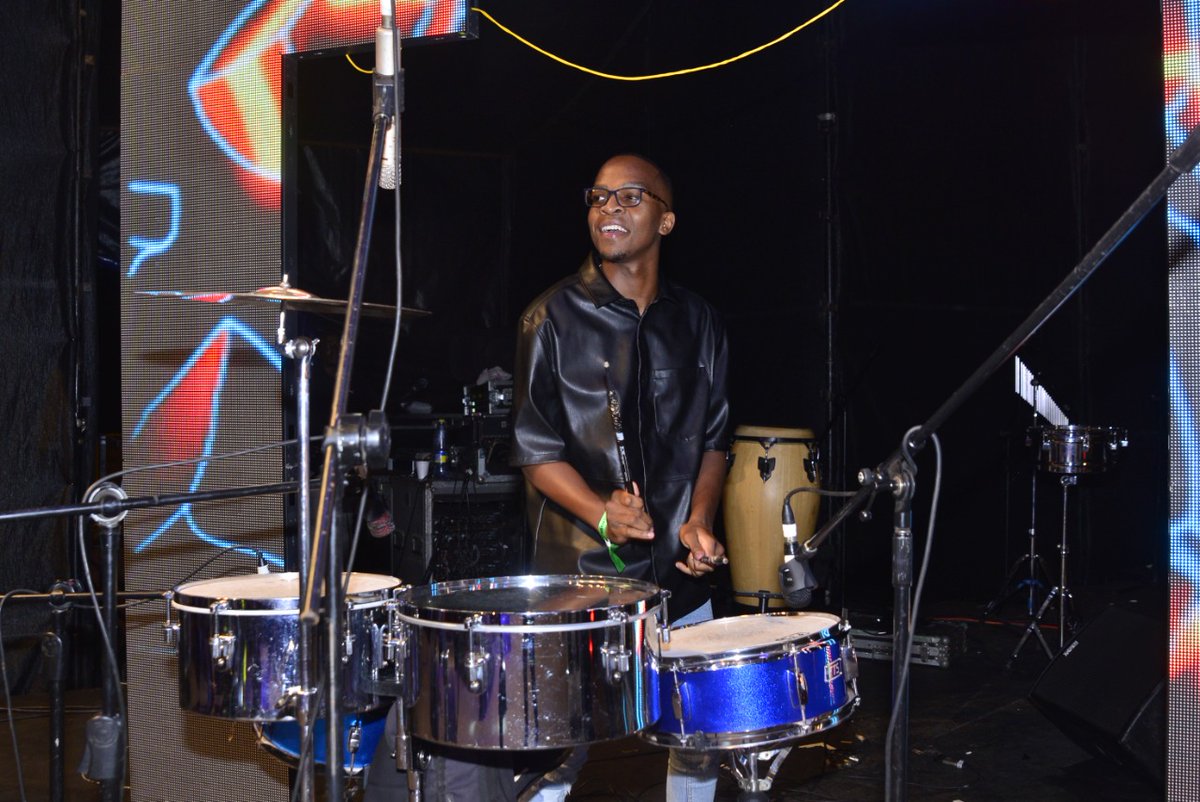 DSACLIMPOPO's tweet photo. Tobetsa

#MapungubweArtsFest #MapungubweFest2022 https://t.co/XdNUDtsvzc