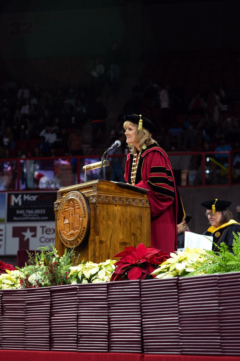 MSUTexas's tweet photo. Over 600 Mustangs crossed the Graduation stage this morning. Congratulations graduates! ๐ #StangGrad https://t.co/P3KqPFcbVk