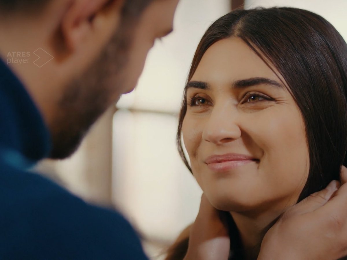 EnginAkyurekES's tweet photo. EnginAkyürek SancarEfe 

#EmbajadorNova10Dic #EnginAkyürek #SancarEfeoğlu

C46 @NovaTDT  C29 2T

Comentado C32-42 Nare vs Mavi https://t.co/SUKQW4pnMG  

#MejorHorarioParaFatmagül

Yo me apunto 🙋‍♀️ a esos huevos 🥚 🍳 https://t.co/WVUnZyrwbk