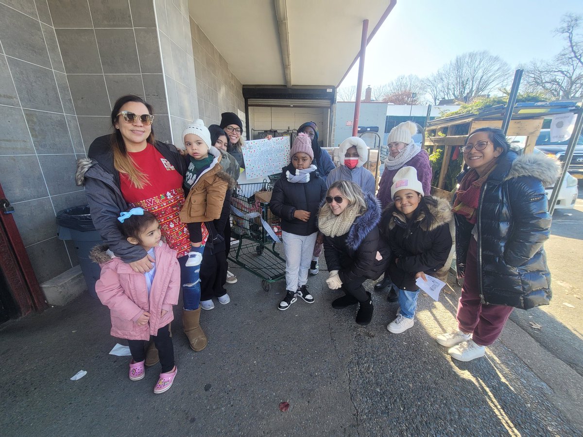 TYWLSofSI's tweet photo. It's the season of giving. TYWLS' student council collected food donations and will package the items later this month to give to families in need. #integrity #innovation #impact @DrMarionWilson @CChavezD31 @StudentLeadNet https://t.co/SD7CcIpyzA
