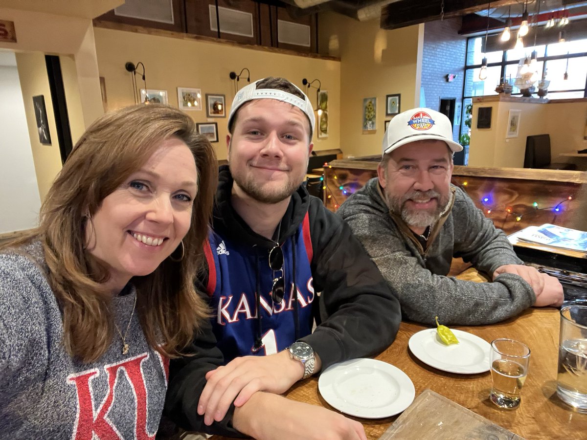 Jayhawk96's tweet photo. Getting our #RockChalk on in #LFK! Letโs go, @KUHoops! โค๏ธ๐๐
#TheFREEState #GoKU #kubball https://t.co/9yTFkeMCny