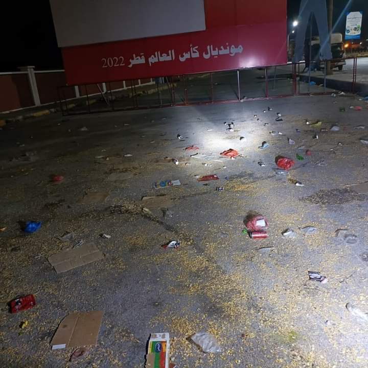 ولا عود قات 

كله قشر حنظل بعد الحضارم 👍

وفي واحد اتهور وأخذ كودرد
اكيد هو  @HaroonBarsheed 🤣🤣