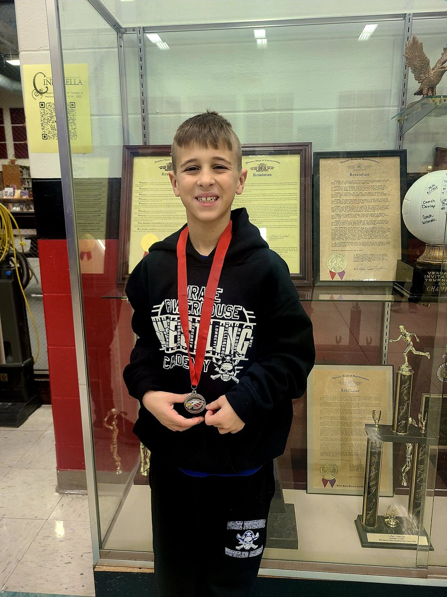 Little warm up to start our season today. 🥈 with a loss to a 2x state champ. Wrestled well.