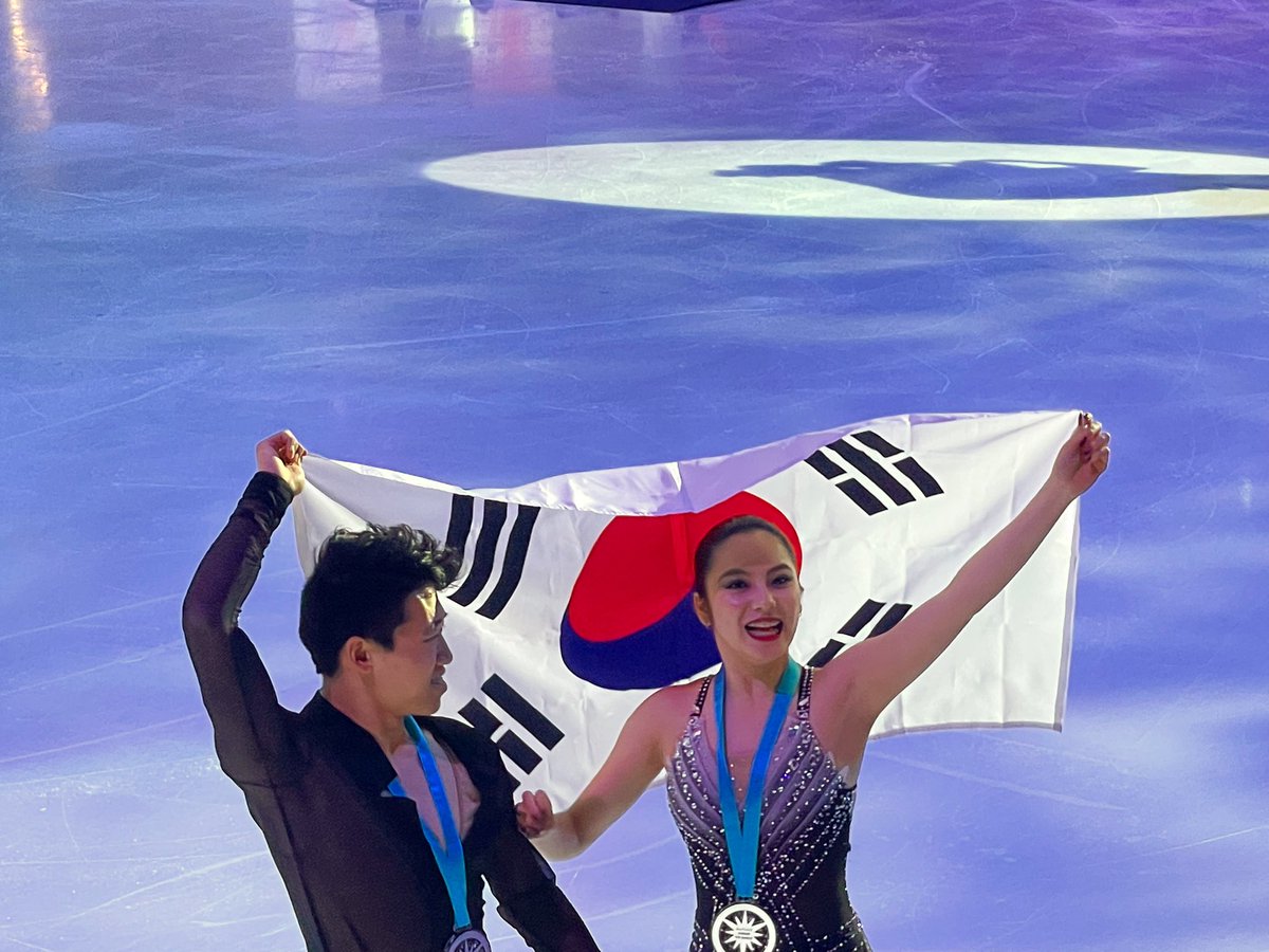 CIEL843384691's tweet photo. 해예네⛸️🇰🇷😆 #임해나 #HannahLim #예콴 #YeQuan #JGPF22 https://t.co/1iQx3wTIPV