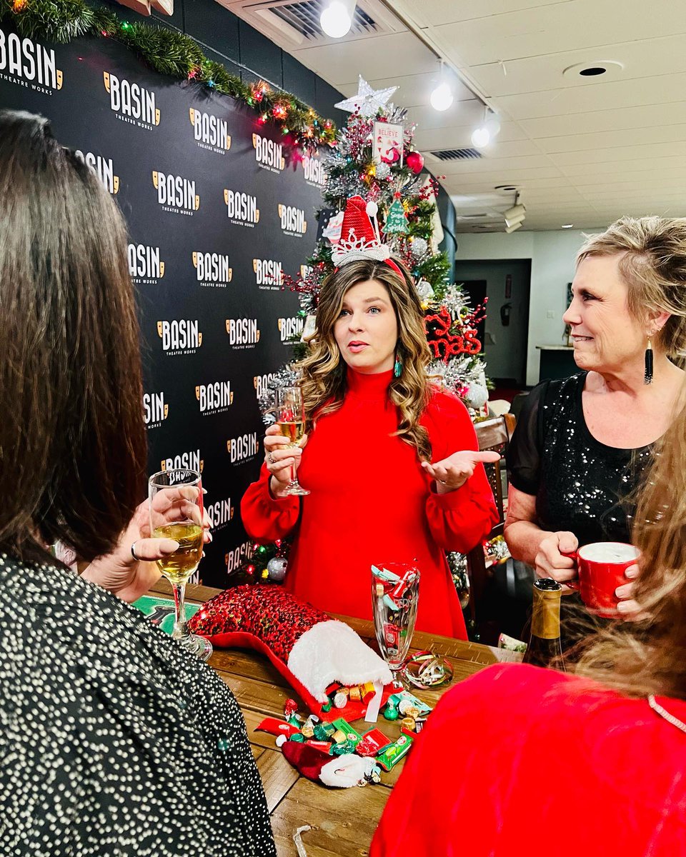 🎄Divas and Desserts!🎄
We still have individual tickets left! Times almost running out! You do NOT want to miss this night of fun! 
Dec 16th, 6pm at MCM Elegante
Get your tickets at: 🎟️
basintheatreworks.org
#divasanddesserts #christmas #holidays #basintheatreworks #odessatx